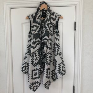 Me Jane Aztec Cardi Vest